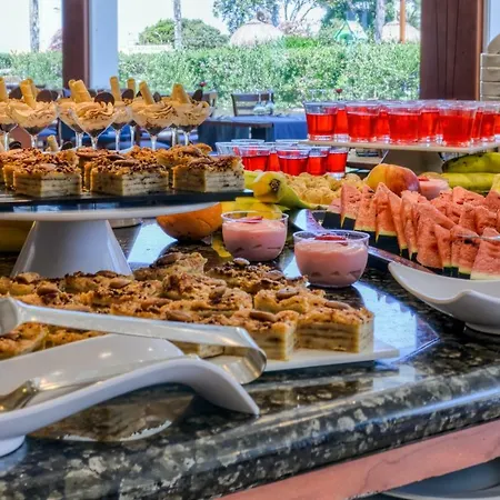 Puerto Bahia & Hotel 4*