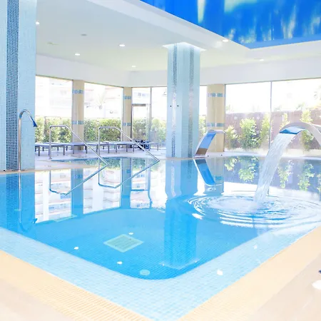 Puerto Bahia & Hotel 4*