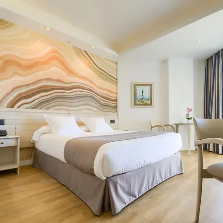 Hotel Puerto Bahia &